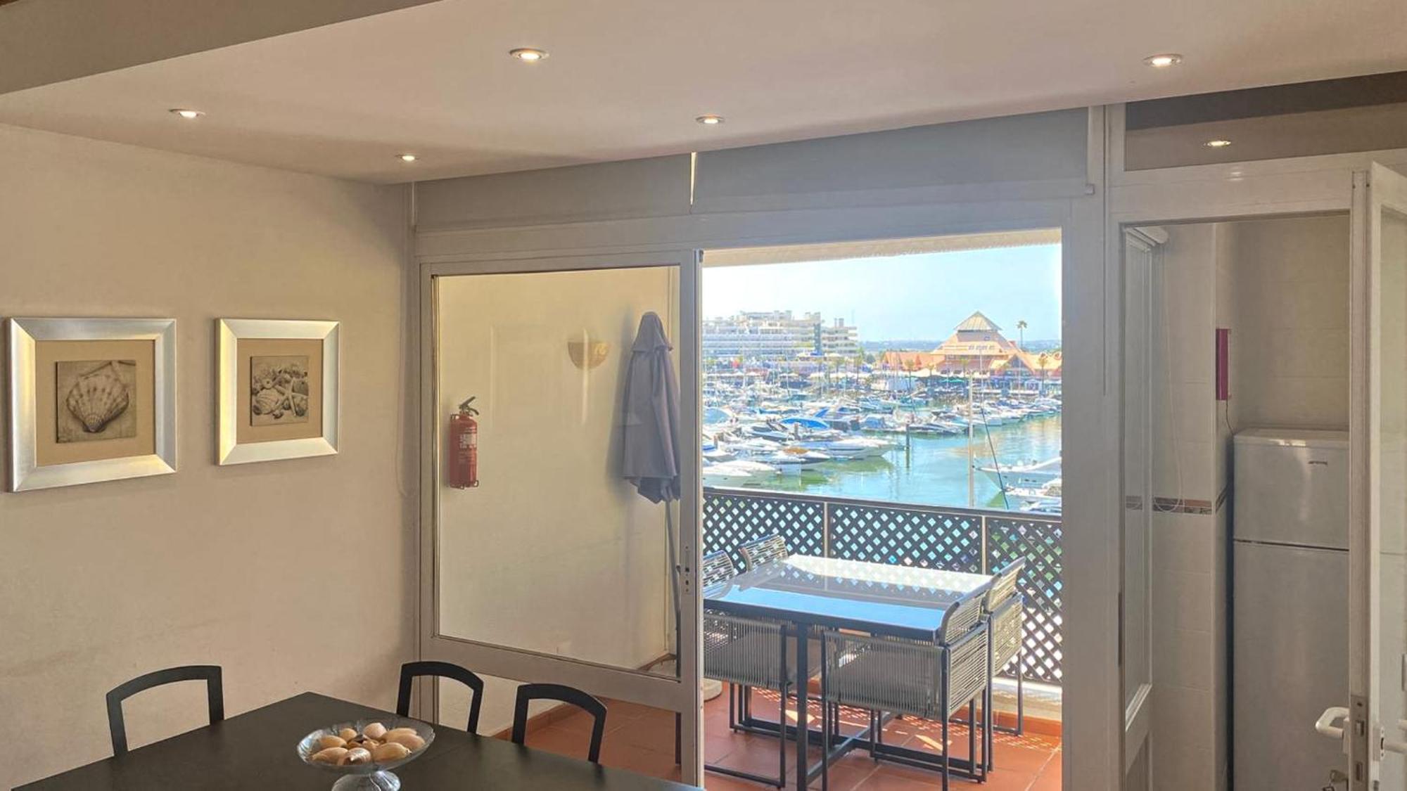 Apartment Penthouse Duplex Marina Plaza T1 Hsr Marina