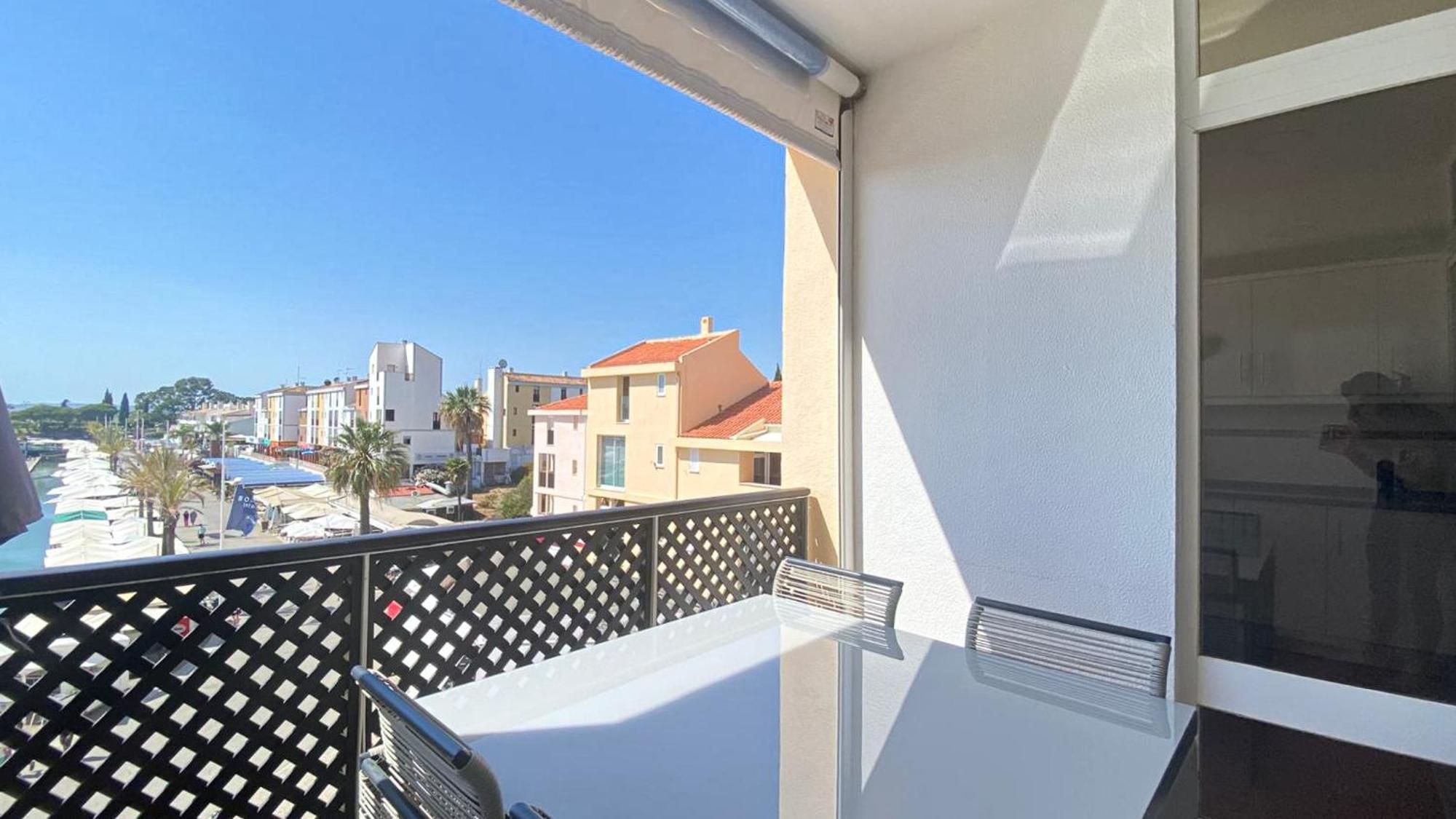 Penthouse Duplex Marina Plaza T1 Hsr Marina Apartment